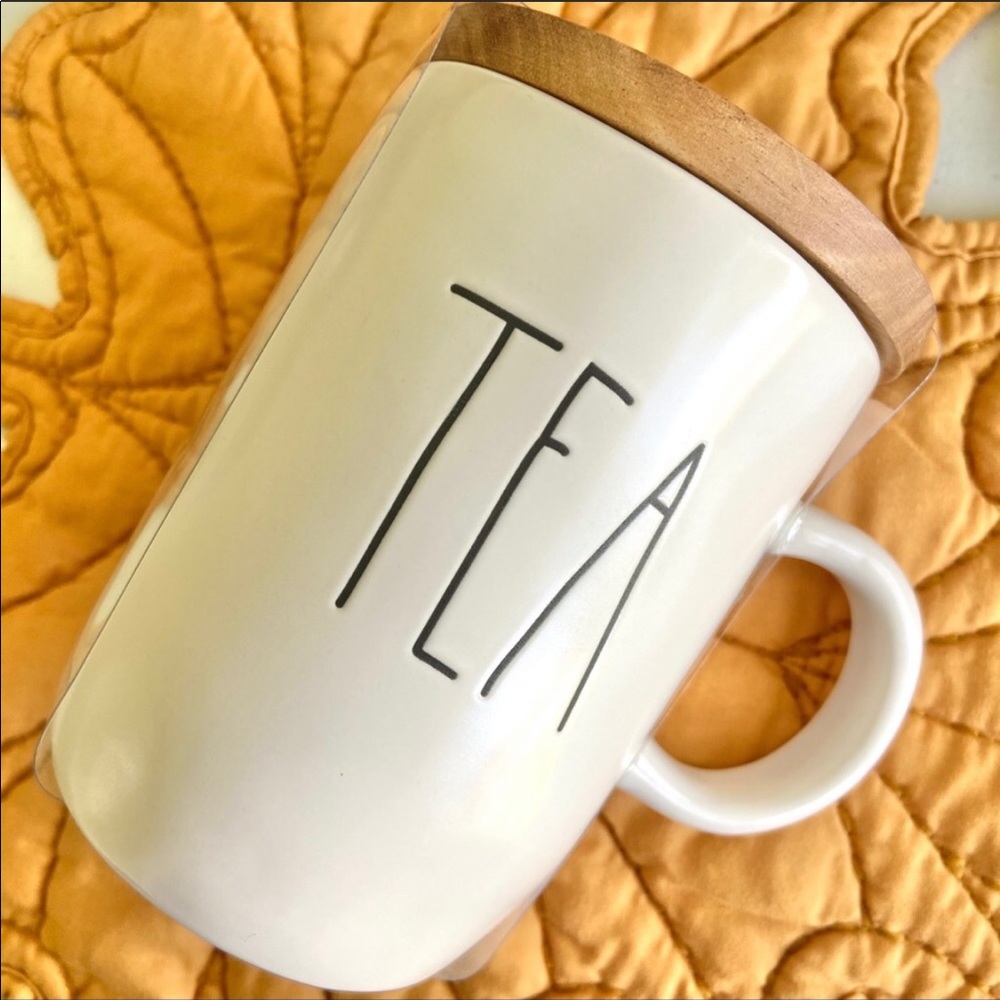 NWT Rae Dunn “TEA” Mug With Wooden lids / coaster